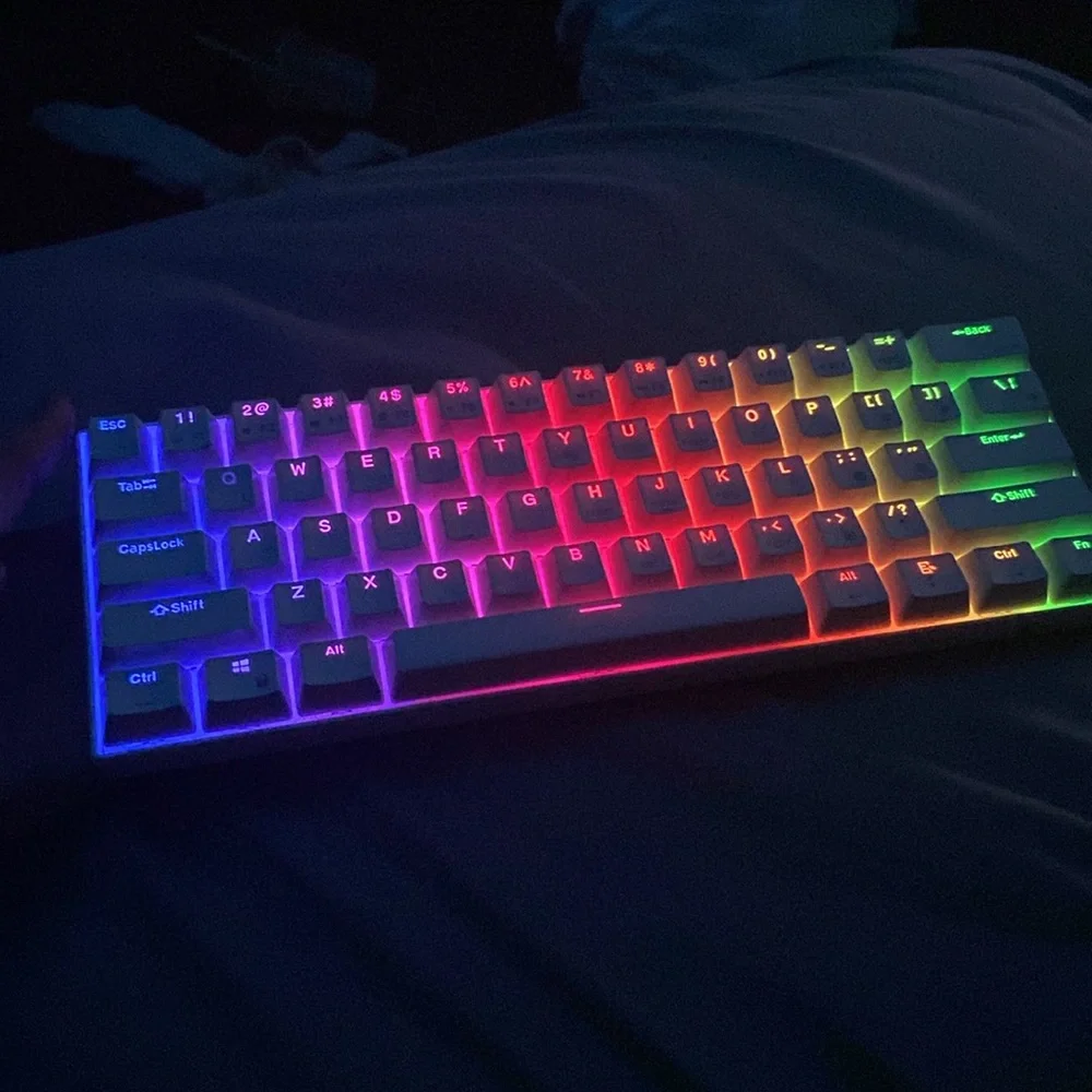 Selling: Rk Royal Kludge 61 60% Keyboard. Wireless. For gaming or work.